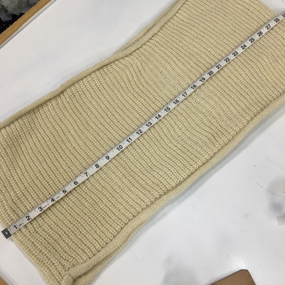 Dimore Chunky Knit Vegan Cowl Scarf - Picture 7 of 7